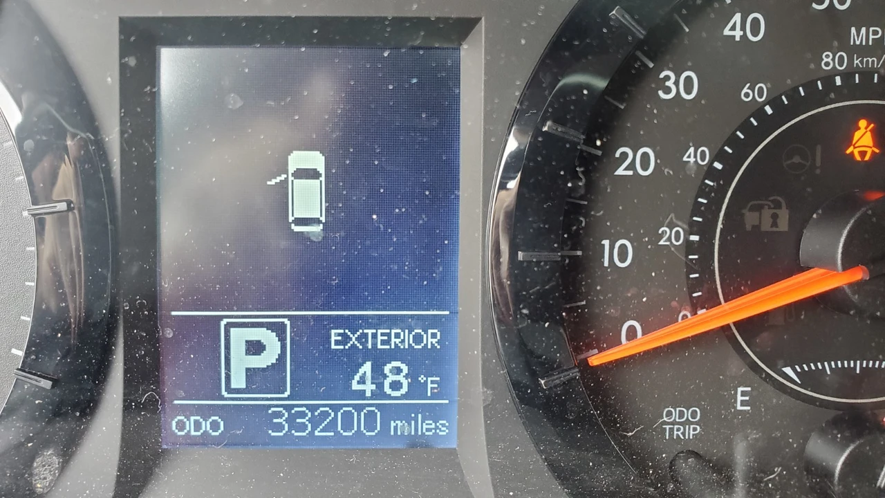 2017 Toyota Sienna 3rd Gen - Image 4 of 9