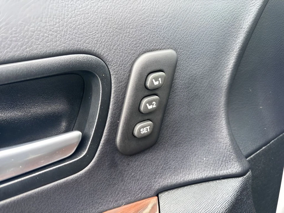 2017 Toyota Sienna 3rd Gen - Image 11 of 21
