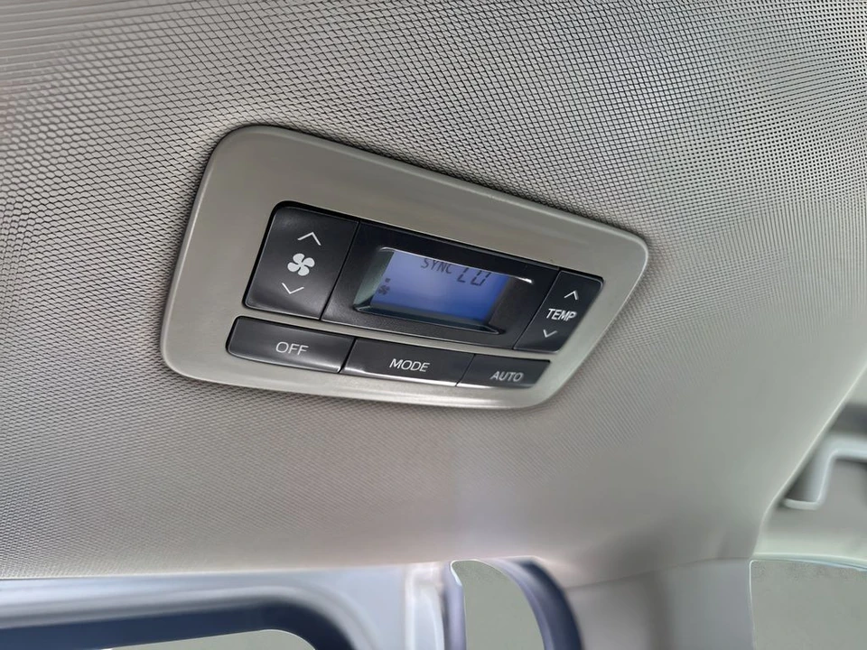 2017 Toyota Sienna 3rd Gen - Image 14 of 21