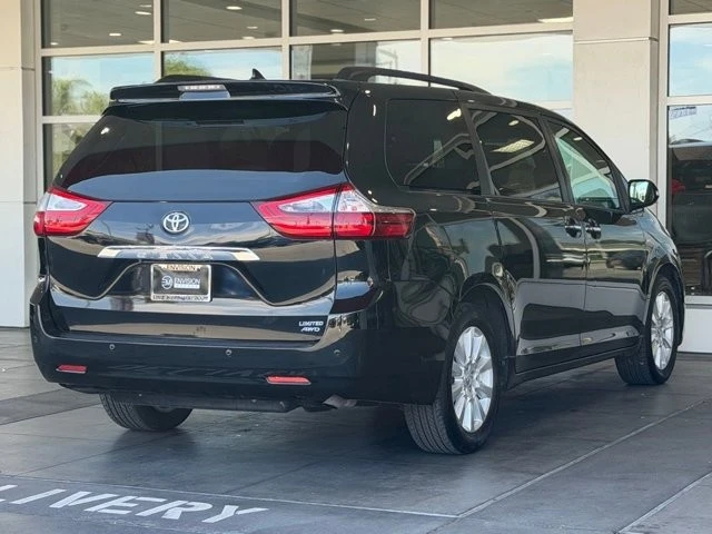 2017 Toyota Sienna 3rd Gen - Image 14 of 21