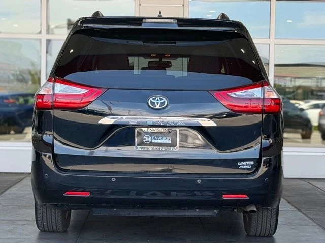 2017 Toyota Sienna 3rd Gen - Image 12 of 21
