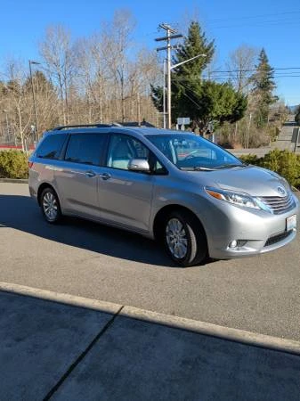 2017 Toyota Sienna 3rd Gen - Image 2 of 6
