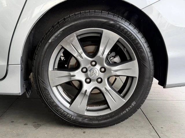 2017 Toyota Sienna 3rd Gen - Image 16 of 21