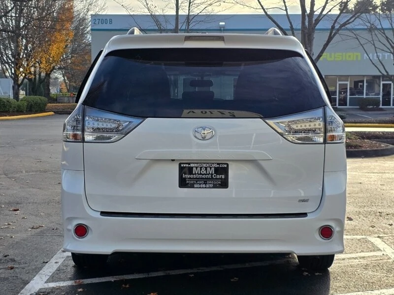 2017 Toyota Sienna 3rd Gen - Image 6 of 21