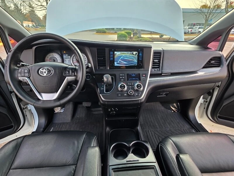 2017 Toyota Sienna 3rd Gen - Image 20 of 21