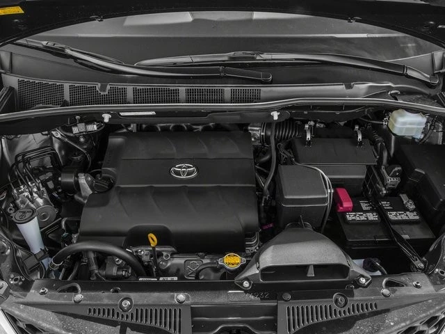2017 Toyota Sienna 3rd Gen - Image 14 of 20