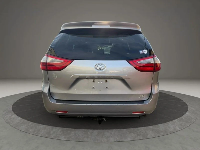 2017 Toyota Sienna 3rd Gen - Image 6 of 12