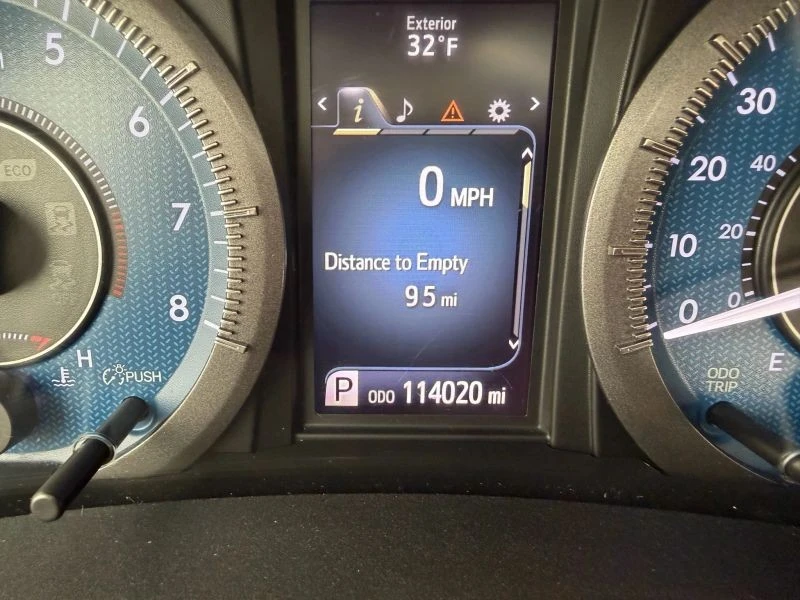 2017 Toyota Sienna 3rd Gen - Image 11 of 12