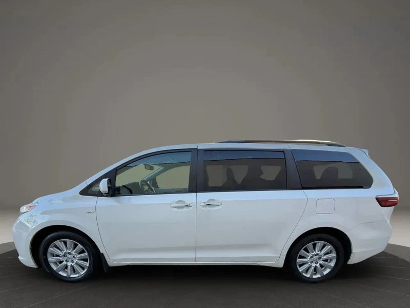 2017 Toyota Sienna 3rd Gen - Image 8 of 12