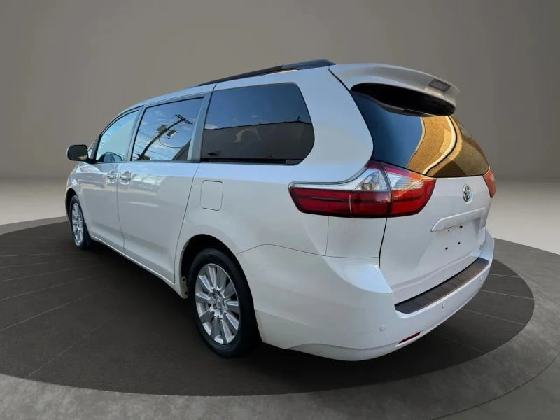 2017 Toyota Sienna 3rd Gen - Image 7 of 12