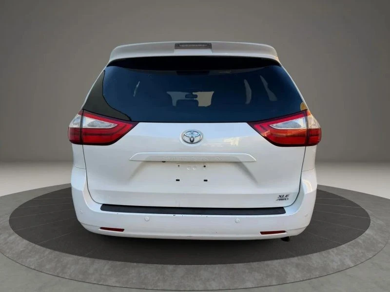 2017 Toyota Sienna 3rd Gen - Image 6 of 12