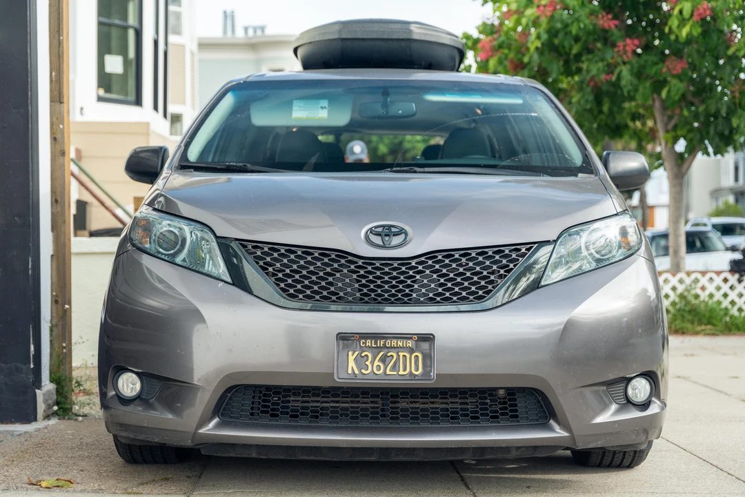 2017 Toyota Sienna 3rd Gen - Image 12 of 31