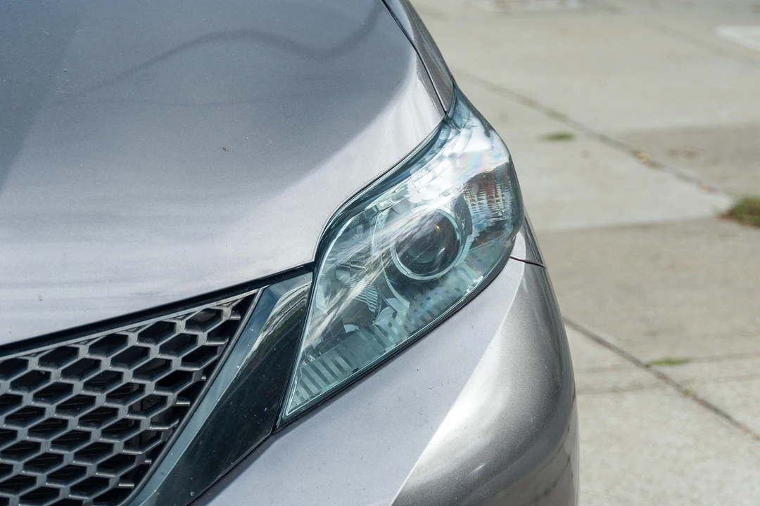 2017 Toyota Sienna 3rd Gen - Image 14 of 31