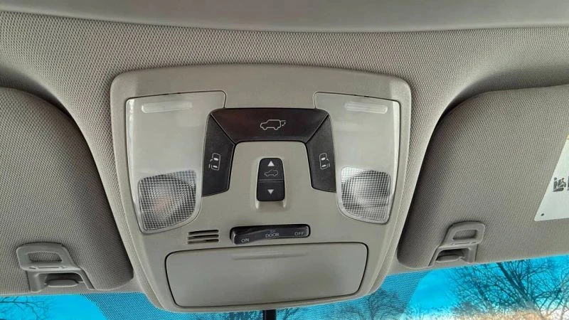2017 Toyota Sienna 3rd Gen - Image 12 of 12