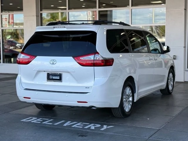 2017 Toyota Sienna 3rd Gen - Image 11 of 12