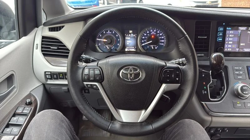 2017 Toyota Sienna 3rd Gen - Image 10 of 12