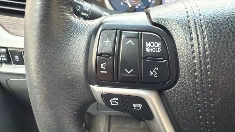 2017 Toyota Sienna 3rd Gen - Image 12 of 12