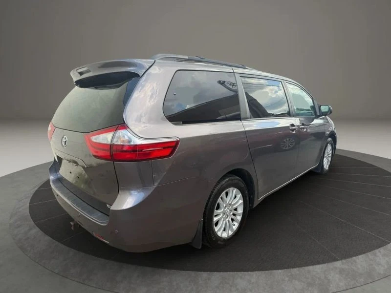 2017 Toyota Sienna 3rd Gen - Image 5 of 12