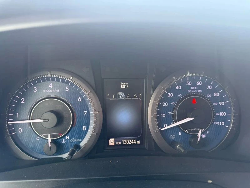 2017 Toyota Sienna 3rd Gen - Image 10 of 12