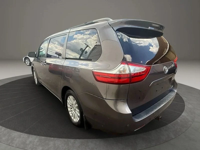2017 Toyota Sienna 3rd Gen - Image 7 of 12
