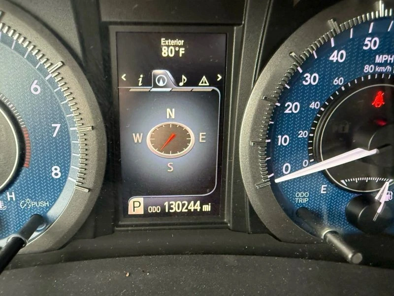 2017 Toyota Sienna 3rd Gen - Image 11 of 12