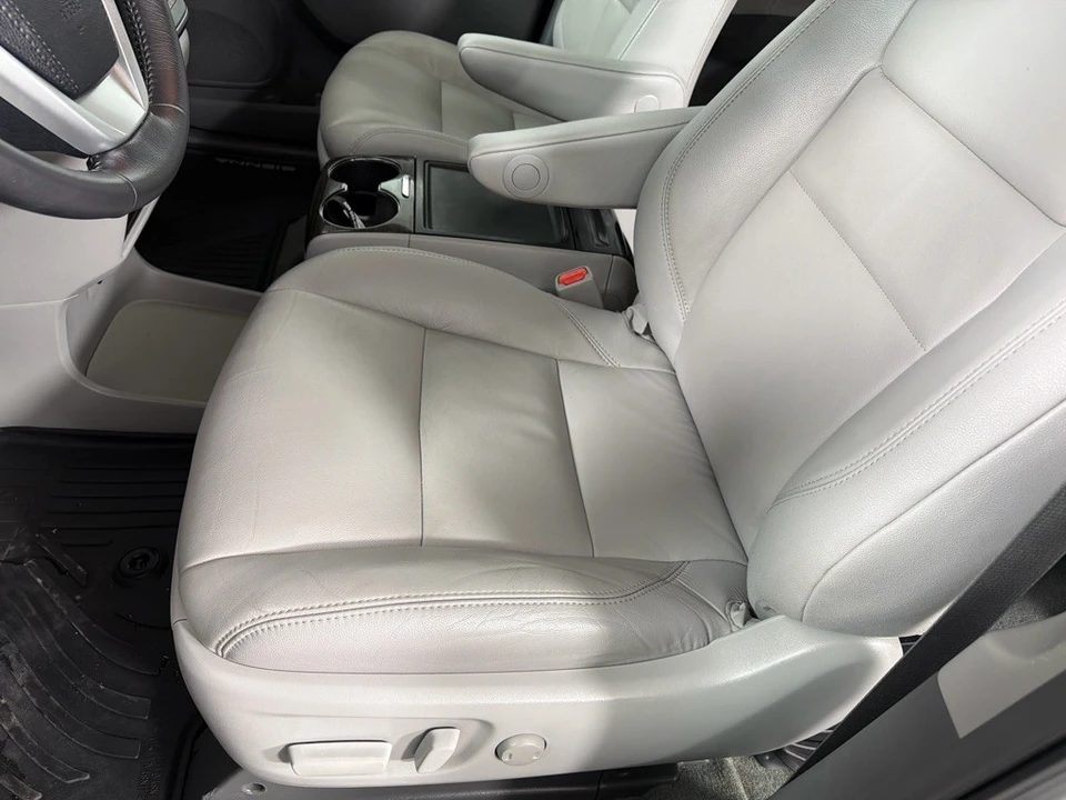 2017 Toyota Sienna 3rd Gen - Image 12 of 12