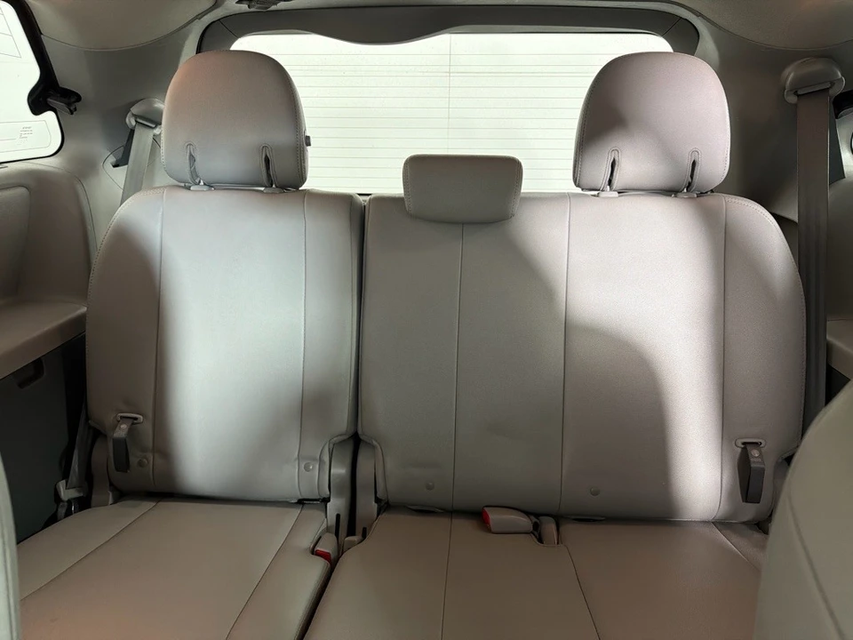 2017 Toyota Sienna 3rd Gen - Image 21 of 21