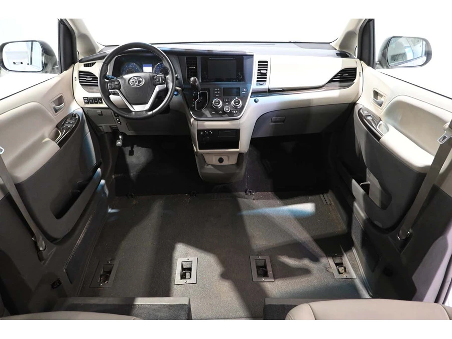 2017 Toyota Sienna 3rd Gen - Image 21 of 21