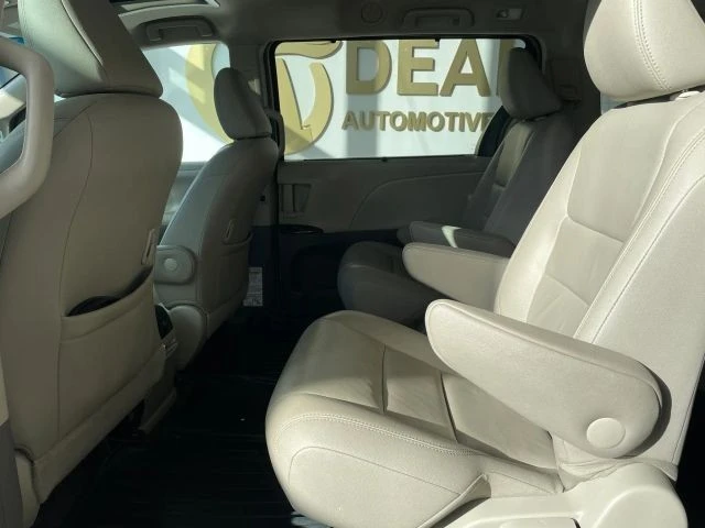 2017 Toyota Sienna 3rd Gen - Image 20 of 21