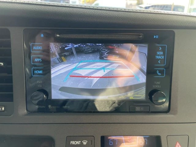 2017 Toyota Sienna 3rd Gen - Image 16 of 21