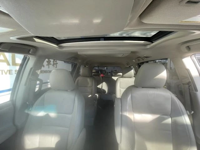 2017 Toyota Sienna 3rd Gen - Image 19 of 21