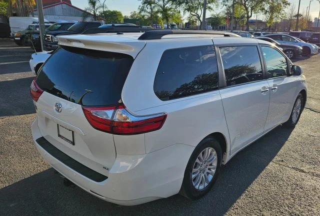 2017 Toyota Sienna 3rd Gen - Image 5 of 21