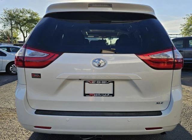 2017 Toyota Sienna 3rd Gen - Image 4 of 21