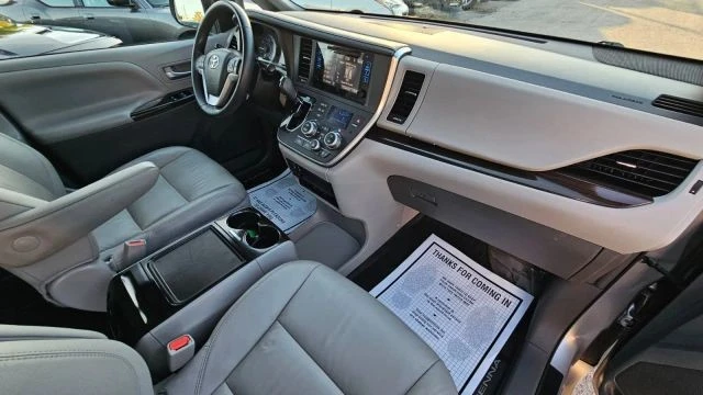2017 Toyota Sienna 3rd Gen - Image 14 of 21