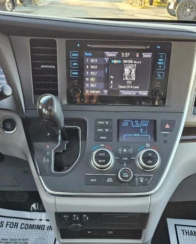 2017 Toyota Sienna 3rd Gen - Image 21 of 21