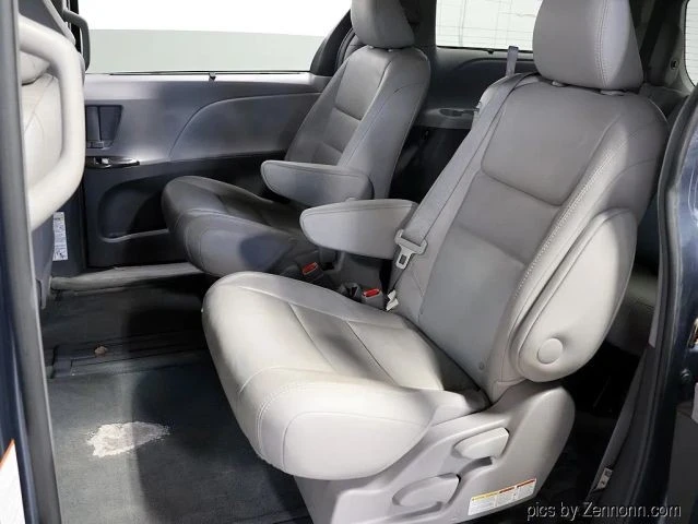 2017 Toyota Sienna 3rd Gen - Image 13 of 21