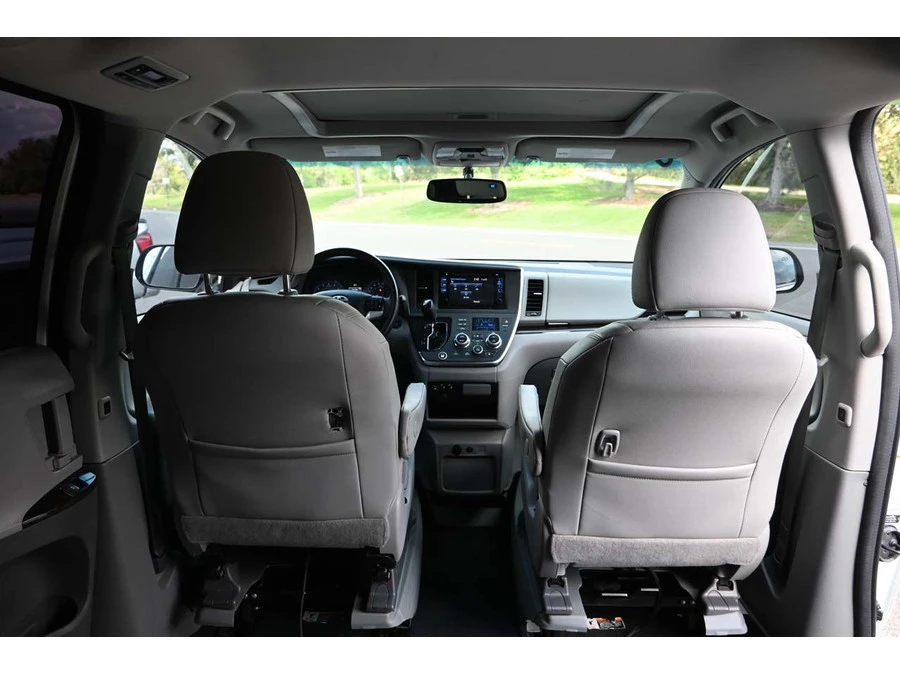 2017 Toyota Sienna 3rd Gen - Image 20 of 21
