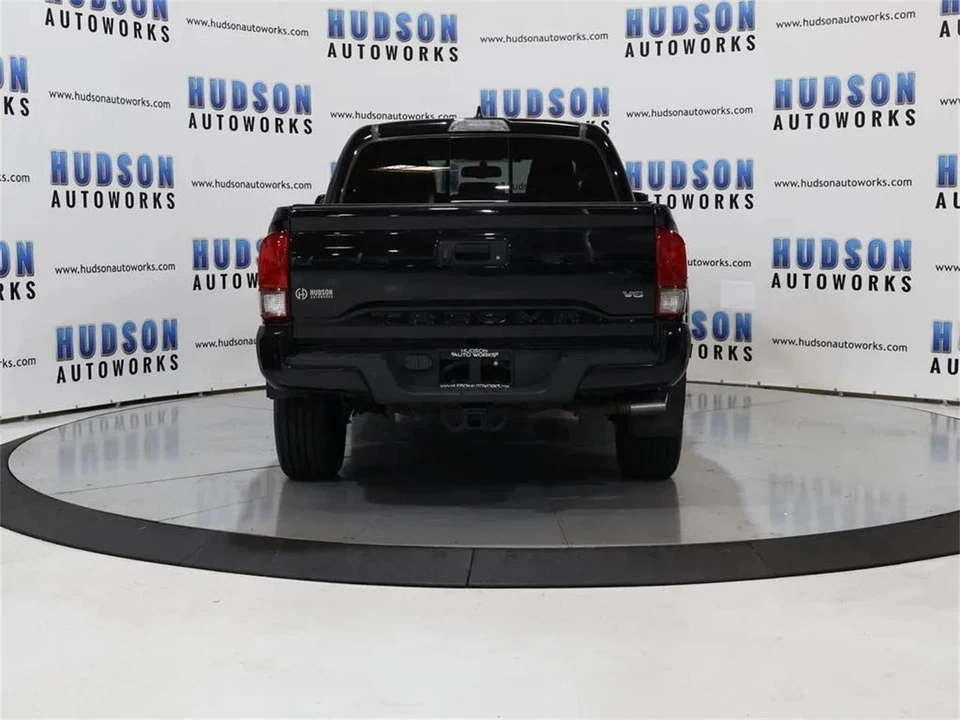 2017 Toyota Tacoma 3rd Gen - Image 5 of 31