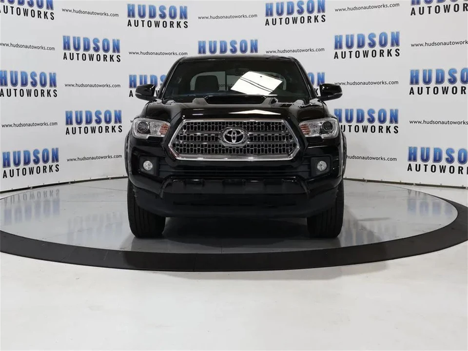 2017 Toyota Tacoma 3rd Gen - Image 9 of 31