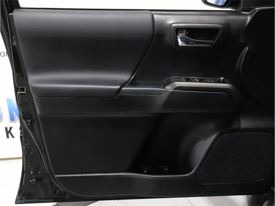 2017 Toyota Tacoma 3rd Gen - Image 10 of 31