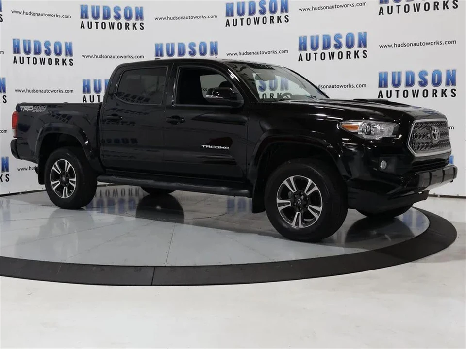 2017 Toyota Tacoma 3rd Gen - Image 8 of 31