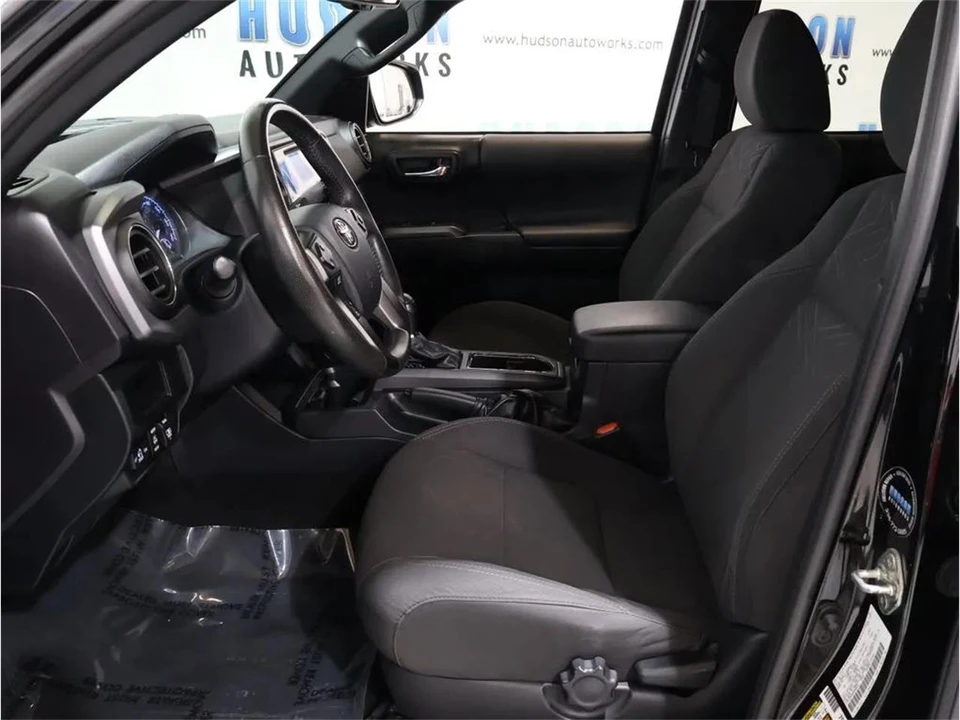 2017 Toyota Tacoma 3rd Gen - Image 14 of 31