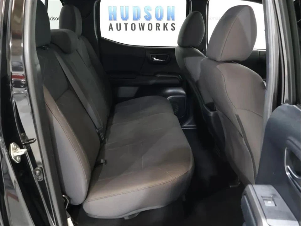 2017 Toyota Tacoma 3rd Gen - Image 28 of 31