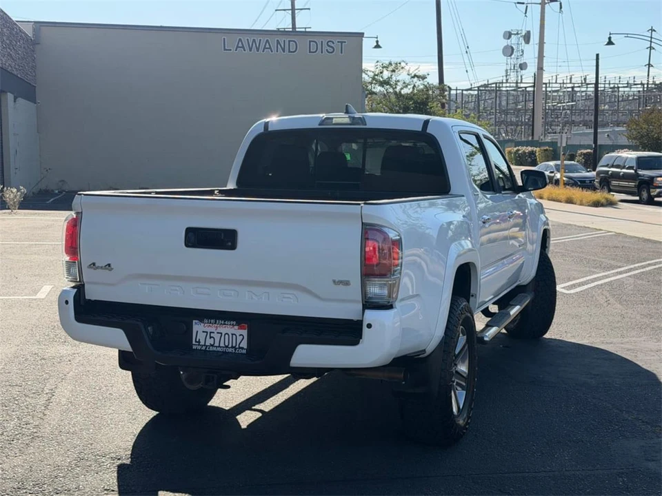 2017 Toyota Tacoma 3rd Gen - Image 9 of 25