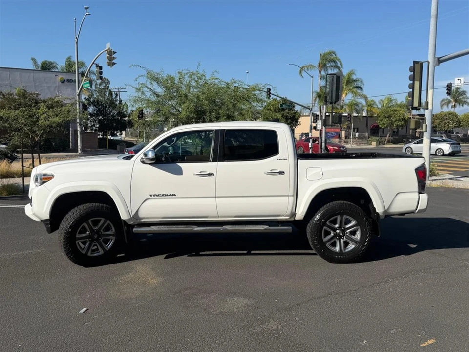 2017 Toyota Tacoma 3rd Gen - Image 6 of 25