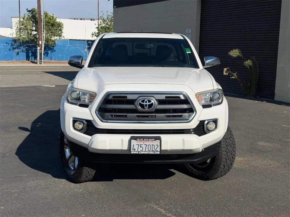 2017 Toyota Tacoma 3rd Gen - Image 4 of 25