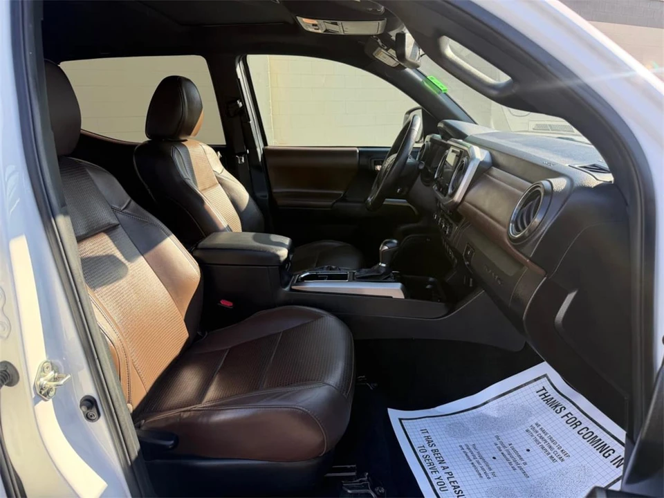 2017 Toyota Tacoma 3rd Gen - Image 25 of 25