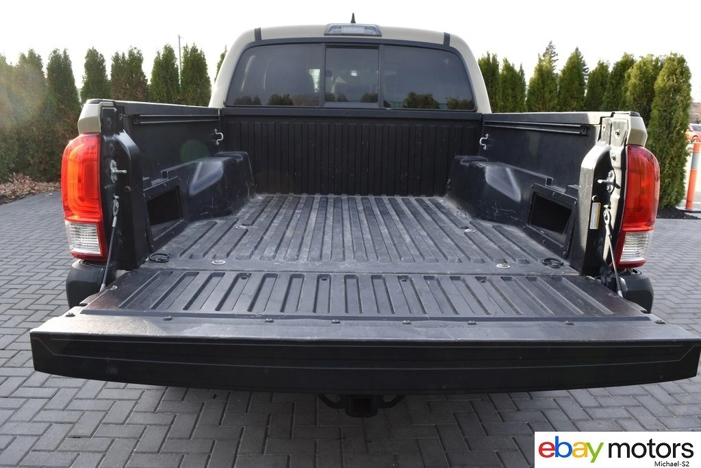 2017 Toyota Tacoma 3rd Gen - Image 7 of 21