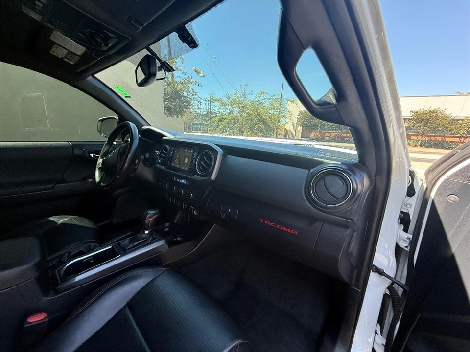 2017 Toyota Tacoma 3rd Gen - Image 18 of 27