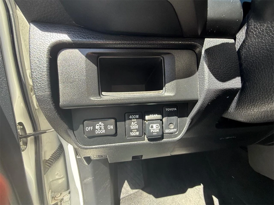 2017 Toyota Tacoma 3rd Gen - Image 20 of 27